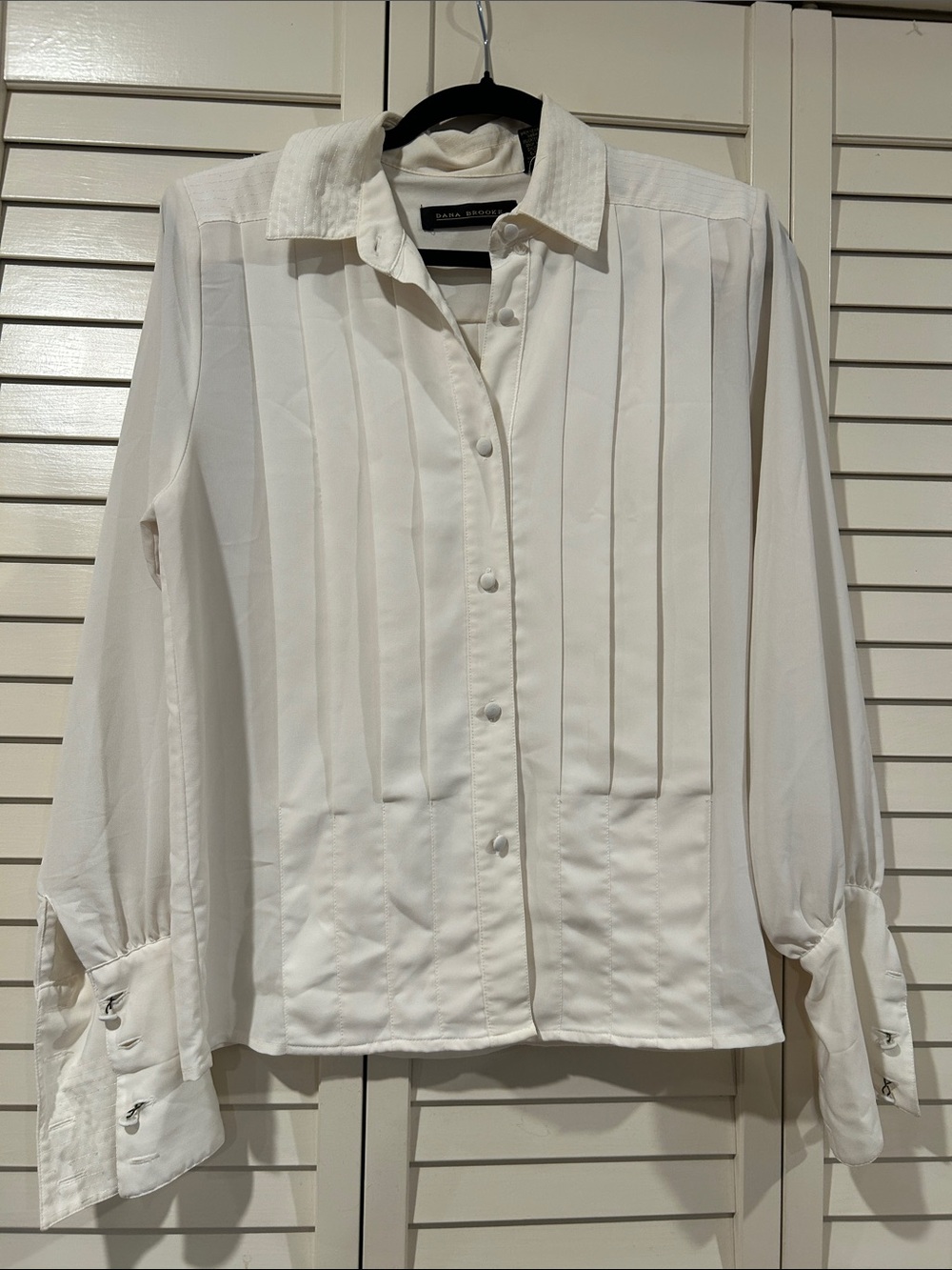 Vintage Dana Brooke White Button Down Shirt Size 8